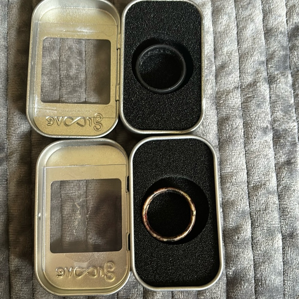 Groove life silicone men’s ring size 9 camo and bone collector